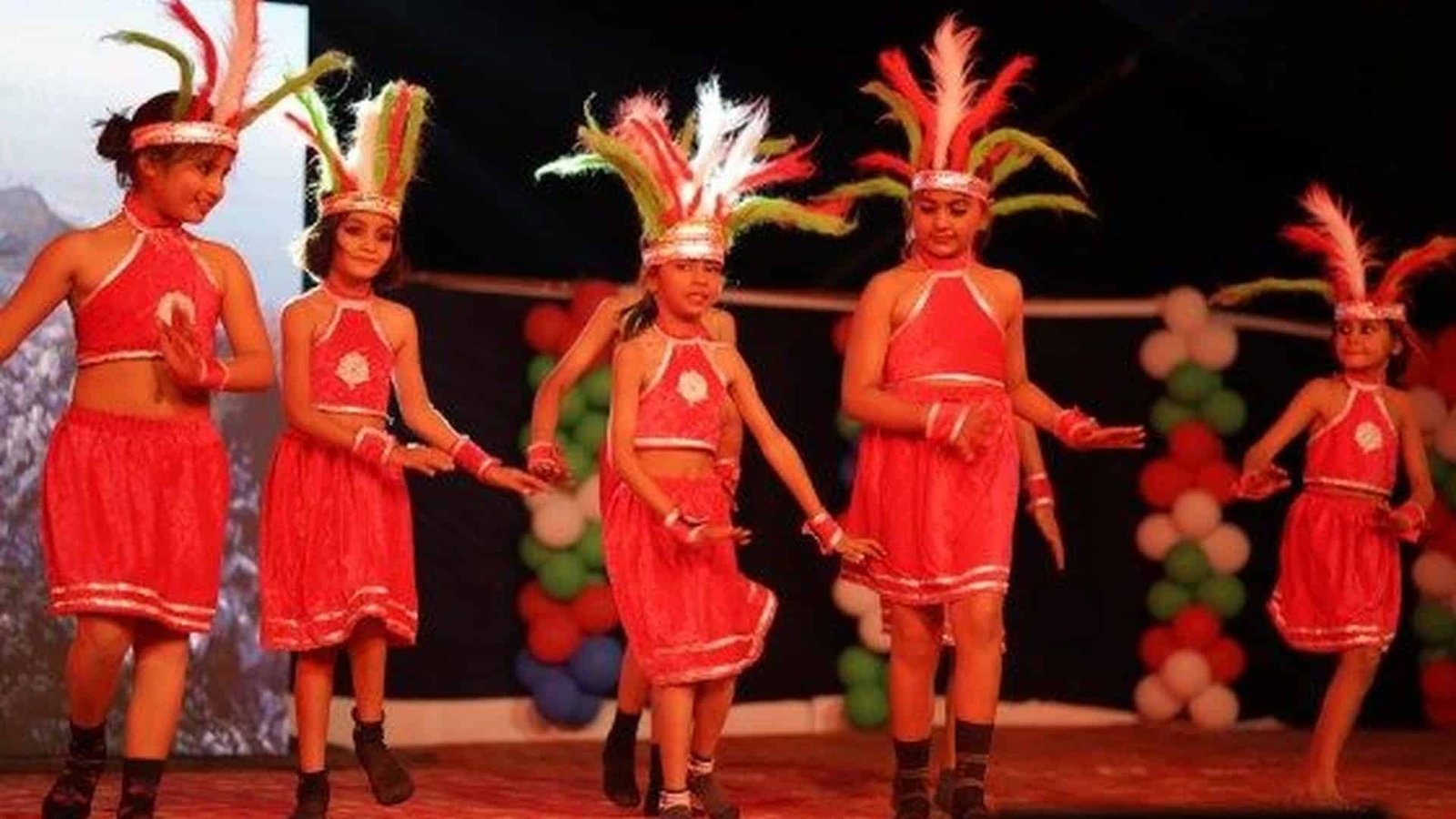 Dunes Academy students applying online for admissions 2026-27
